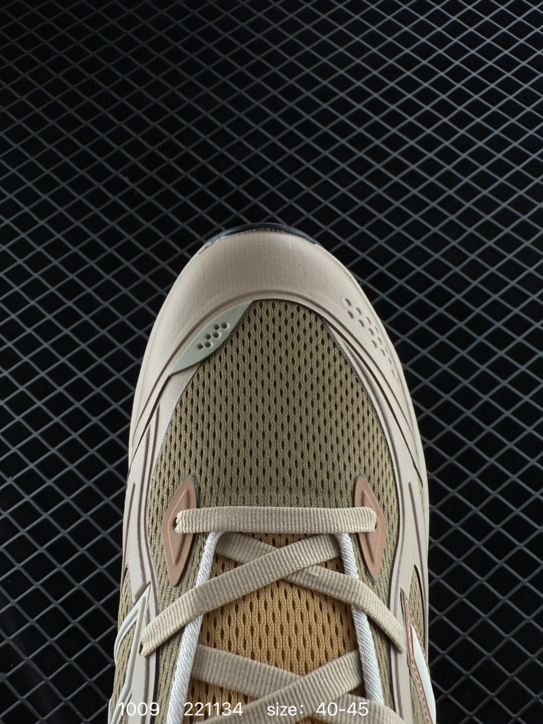 NB Ganni x New Balance NB Fresh Foam ”TRAINER UTRNGA Silver Metallic“